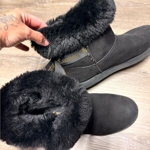 Juicy Couture Black Faux Fur Winter Boots